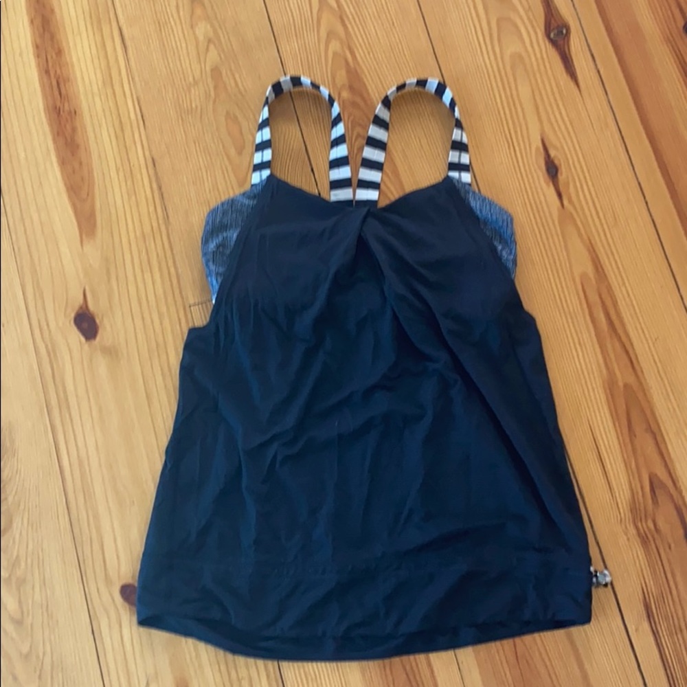 Lululemon top
